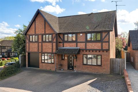5 bedroom detached house for sale, Tottenham Walk, Sandhurst GU47