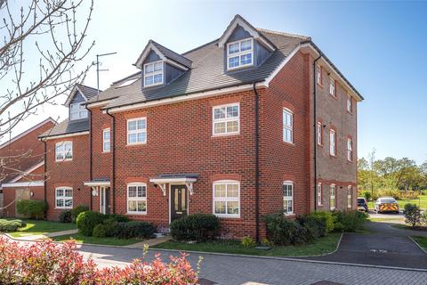 2 bedroom maisonette for sale, Urnfield, Hampshire GU46