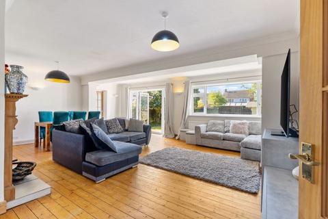 undefined, Queens Fields West, Aldwick