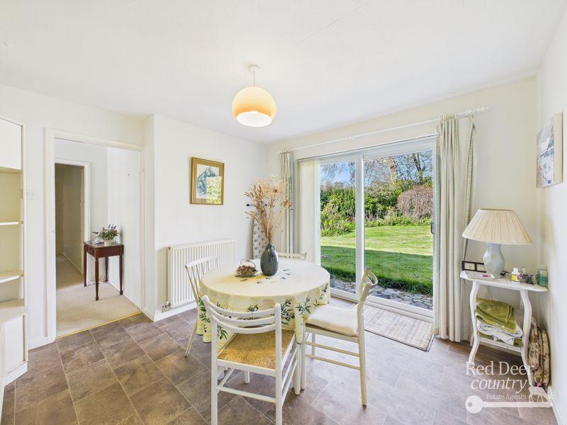Breakfast Room