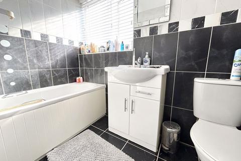 70 Fairways, Llandudno, LL30 2HX