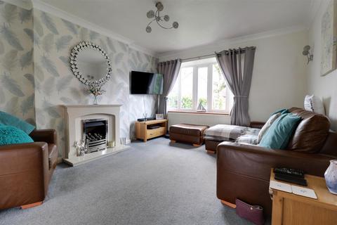 6 Bladon Crescent, Alsager, Stoke-on-trent, ST7 2BG