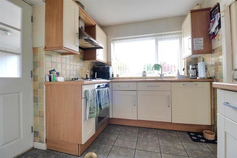 6 Bladon Crescent, Alsager, Stoke-on-trent, ST7 2BG