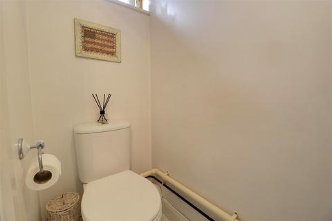 6 Bladon Crescent, Alsager, Stoke-on-trent, ST7 2BG
