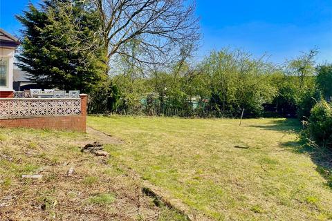 4 bedroom bungalow for sale, Clough Road, Barnsley S74