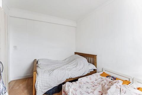 undefined, Greenford Road, Harrow