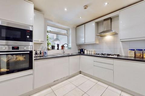 6 bedroom semi-detached house for sale, Longhook Gardens, Northolt, UB5