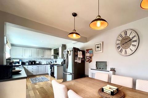 1 Canal Close, Calne, SN11 0RZ