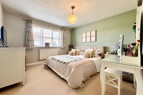 1 Canal Close, Calne, SN11 0RZ