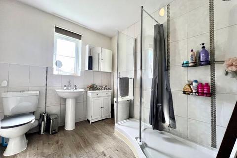 1 Canal Close, Calne, SN11 0RZ