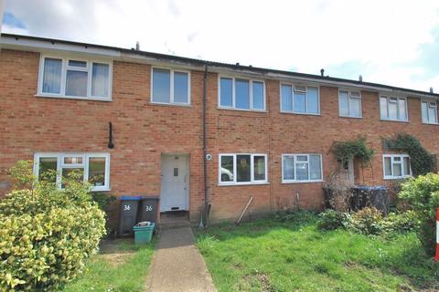 3 bedroom terraced house for sale, Drake Road, Chessington