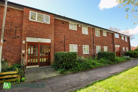 1 bedroom flat for sale, Valence Drive, West Cheshunt