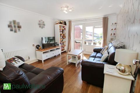 1 bedroom flat for sale, Valence Drive, West Cheshunt