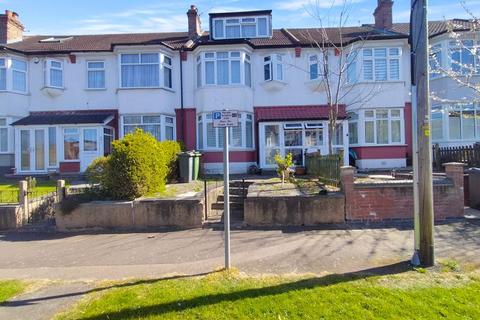 4 bedroom terraced house for sale, Hale End Road, Walthamstow, E17