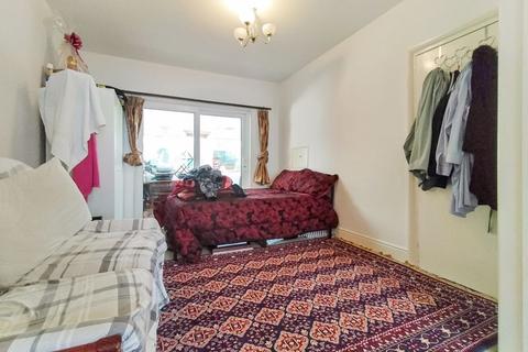 4 bedroom terraced house for sale, Hale End Road, Walthamstow, E17