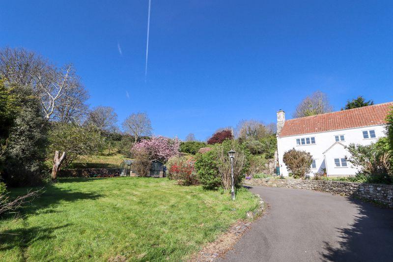 Gardens, Drive and