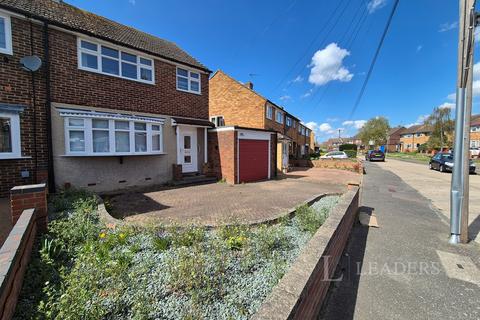 3 bedroom semi-detached house to rent, Whitethorn Gardens, Chelmsford
