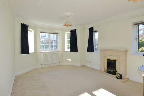 2 bedroom flat to rent, Selwyn Road