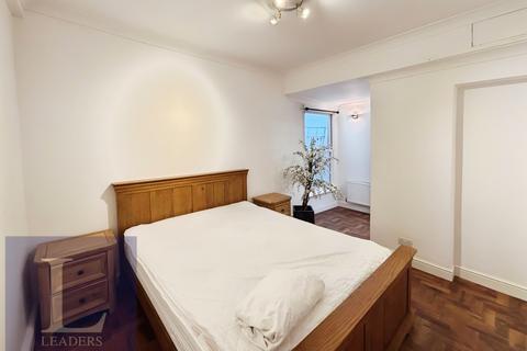 2 bedroom maisonette to rent, Rock Grove