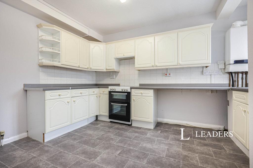 Kingsway, Rugby CV22 3 bed apartment - £795 pcm (£183 pw)