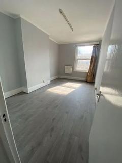 1 bedroom apartment to rent, One bedroom flat to let in Kilburn High Road