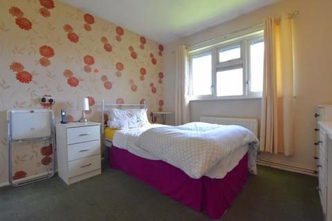 1 bedroom apartment for sale, Bladon Gardens, Harrow
