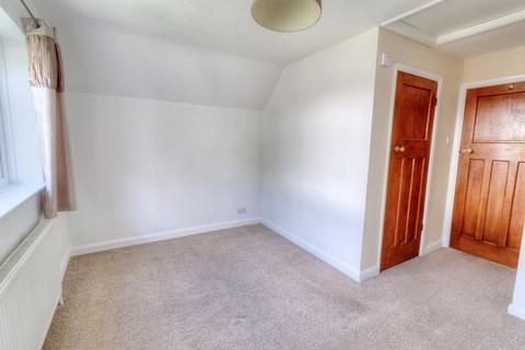 3, The Cottages Bricks Lane, Beacons Bottom, High Wycombe, HP14 3XG