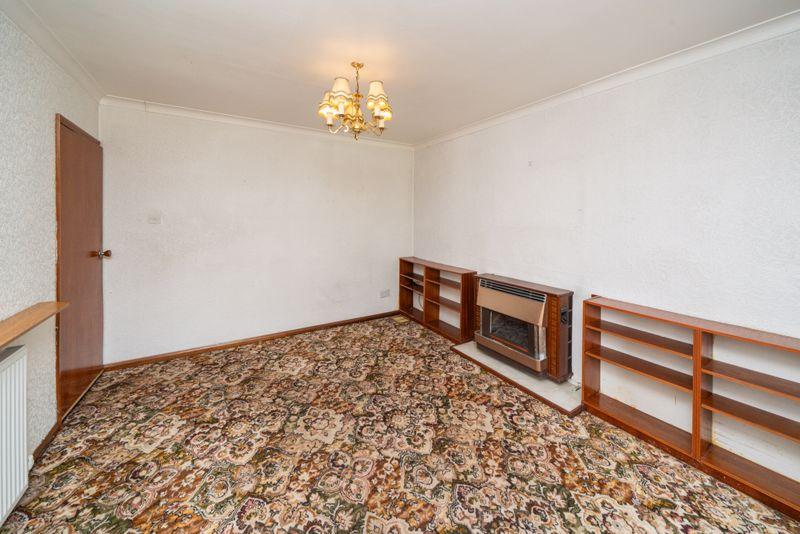 Extended lounge