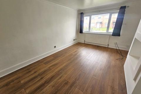 3 bedroom house to rent, Round Moor Walk, Birmingham B35