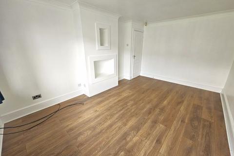 3 bedroom house to rent, Round Moor Walk, Birmingham B35