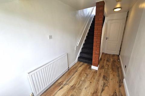 3 bedroom house to rent, Round Moor Walk, Birmingham B35