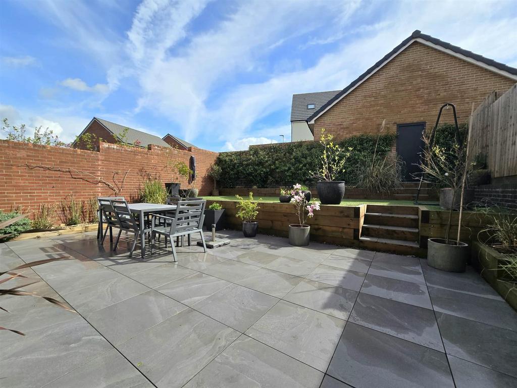 Garden 2.jpg