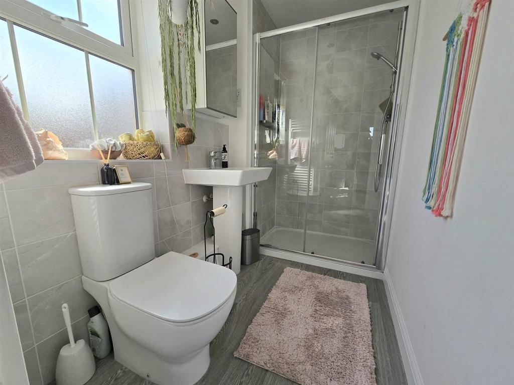 Ensuite.jpg