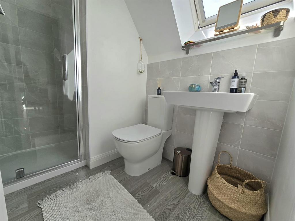 Shower room.jpg