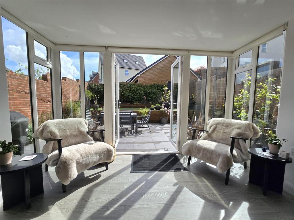 Doors to garden.jpg
