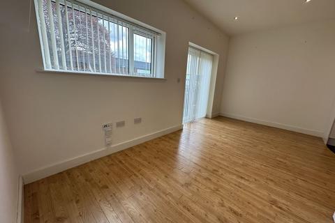 undefined, High Street, Kingswinford DY6