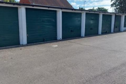 undefined, Cromwell Way, Farnborough GU14