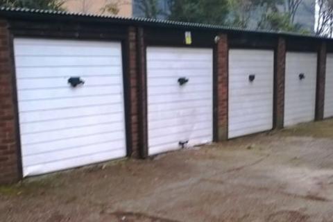 Garage to rent, Derby Road, Enfield EN3