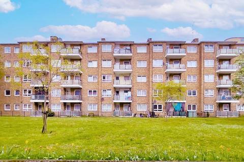 3 bedroom flat for sale, Grove Street, Deptford, London, SE8 3LR