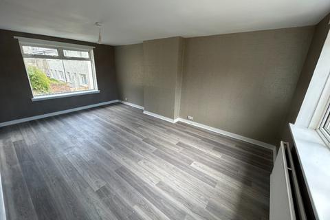3 bedroom terraced house to rent, Dunlop Terrace, Maybole, North Ayrshire, KA19