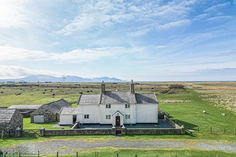 undefined, Llanwnda, Caernarfon, Gwynedd, LL54