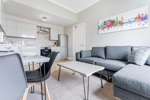 3 bedroom flat to rent, Livingstone Place, Edinburgh, EH9
