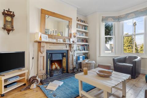 18 Queens Road, Swanage, BH19 2ER