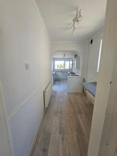 3 bedroom semi-detached house to rent, Hagley Road West, Oldbury