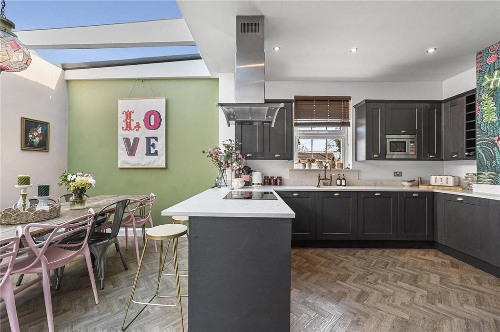 Kitchen/Dining Room