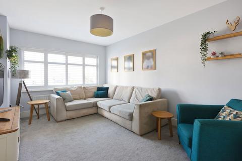 6 Cowslip Close, Shurdington, Cheltenham, GL53 0FN