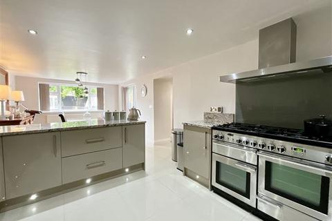185 Hall Road, Handsworth, Sheffield, S13 9AL