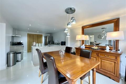 185 Hall Road, Handsworth, Sheffield, S13 9AL