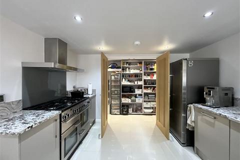 185 Hall Road, Handsworth, Sheffield, S13 9AL