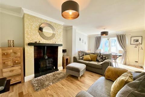 3 bedroom semi-detached house for sale, Coalbrook Road, Woodhouse Mill, Sheffield, S13 9XU